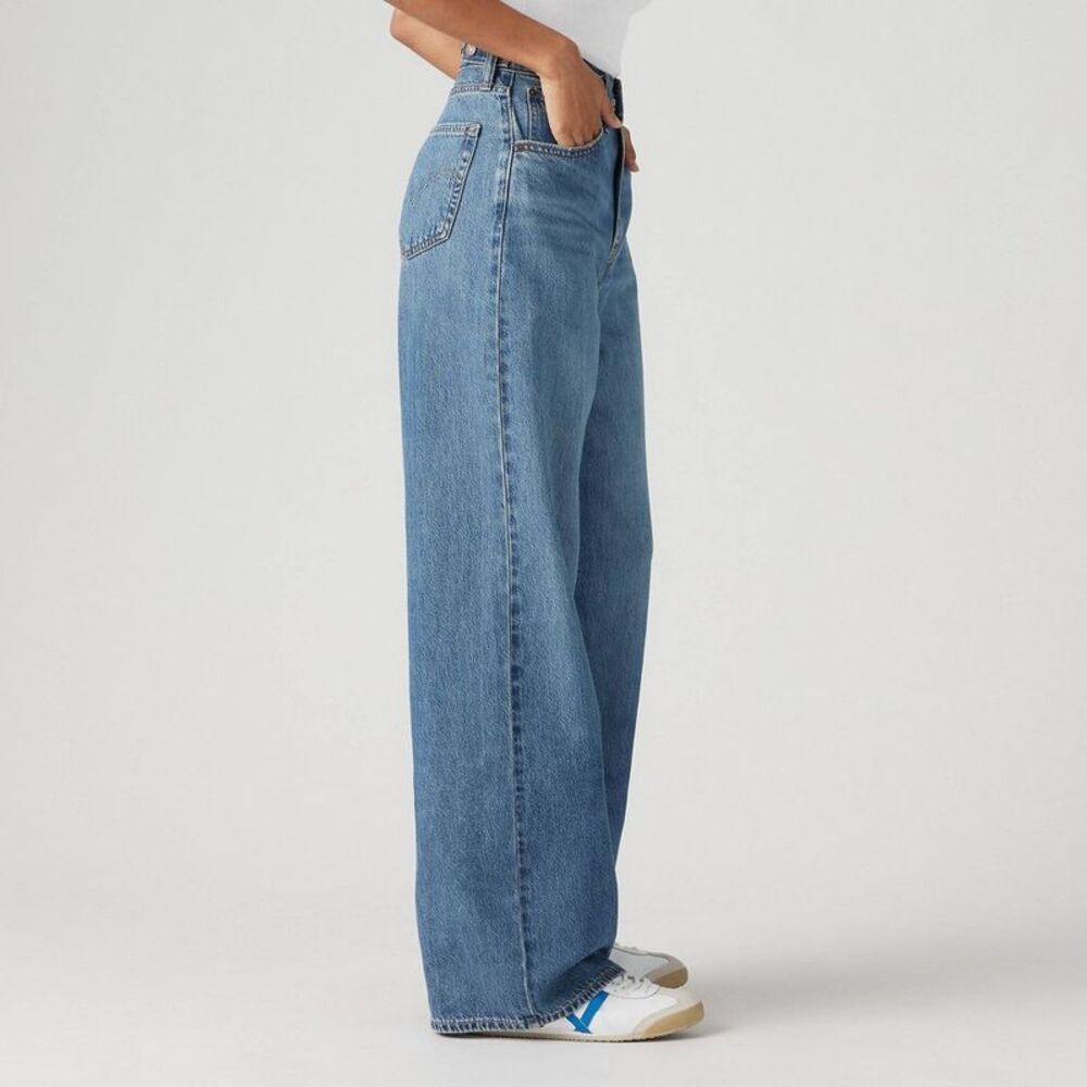 Open Box - Levi's - Women's High-Rise Cinch Baggy Je Chasing Dreams - Picture 2 of 3